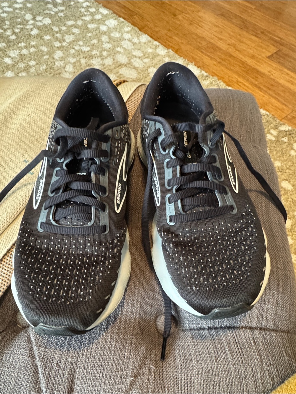 Brooks Black and Gray Mesh Running Sneakers